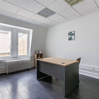 Bureau privé 10 m² 2 postes Coworking Allée de la Robertsau Strasbourg 67000 - photo 1