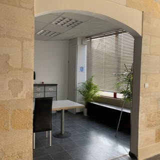 Bureau privé 17 m² 4 postes Coworking Avenue du Général Leclerc Bordeaux 33200 - photo 8