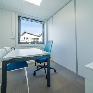 Bureau privé 7 m² 1 poste Coworking Place Marie Curie Annecy 74000 - photo 1