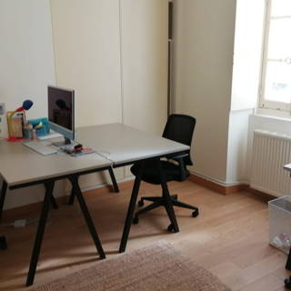 Bureau privé 10 m² 3 postes Coworking Impasse Margaux Bordeaux 33000 - photo 1