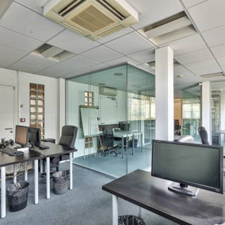 Bureau privé 60 m² 11 postes Coworking Rue des Sablons Paris 75016 - photo 1