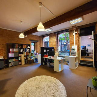 Open Space  1 poste Coworking Rue d'Astorg Toulouse 31000 - photo 4